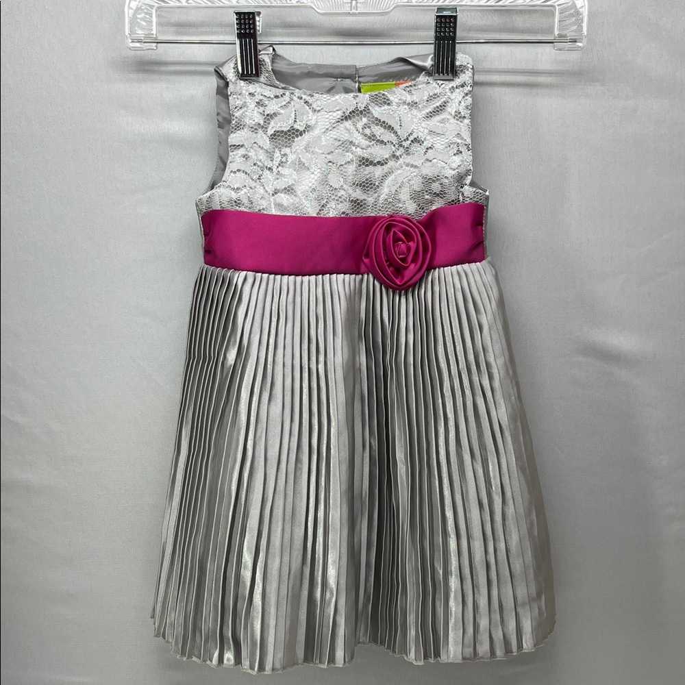 Penelope‎ Mack Silver and Pink Formal Dress